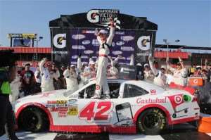 nns_autoclub_kylelarson_victorylane_032214