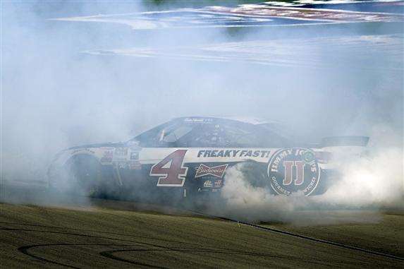 HarvickBurnout030815